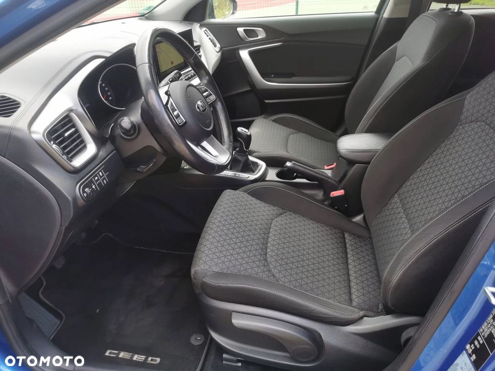 Kia Ceed 1.4 T-GDI OPF Platinum Edition - 9