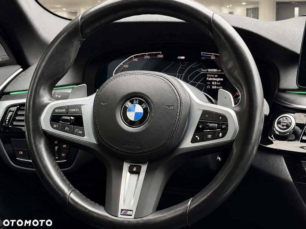 BMW Seria 5 520d xDrive mHEV M Sport sport - 14