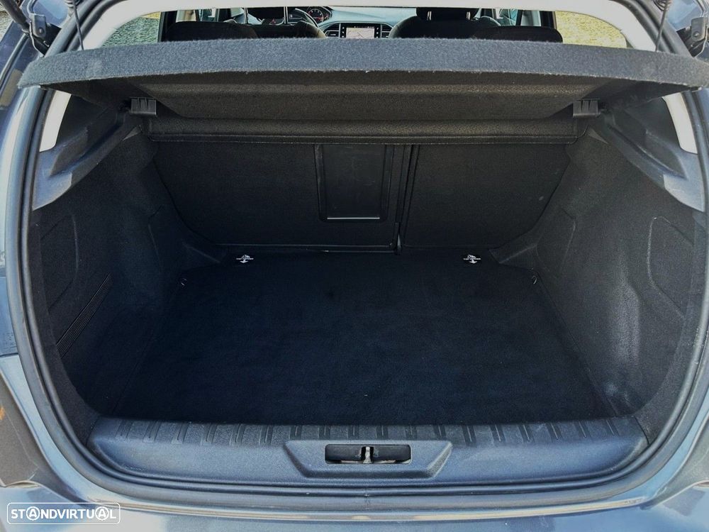 Peugeot 308 1.2 PureTech Allure EAT8 - 23