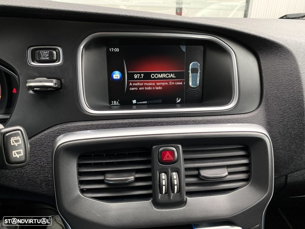 Volvo V40 D2 R Design - 24