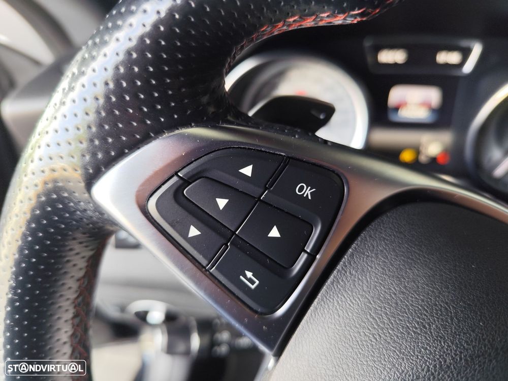 Mercedes-Benz CLA 200 - 14