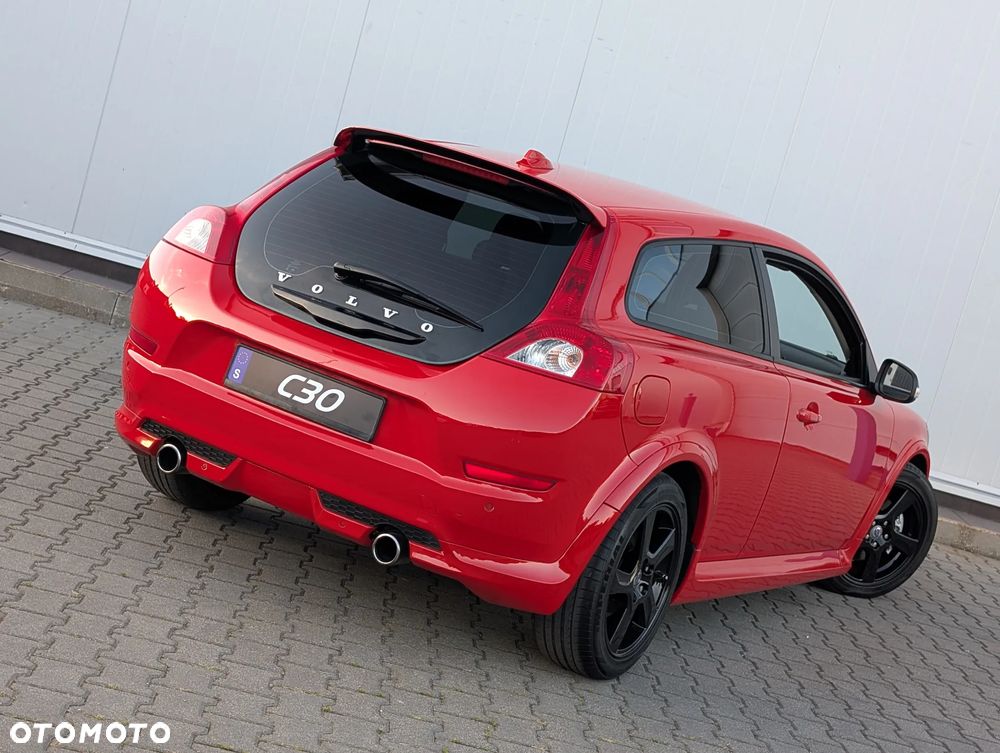 Volvo C30 D4 R-Design - 8