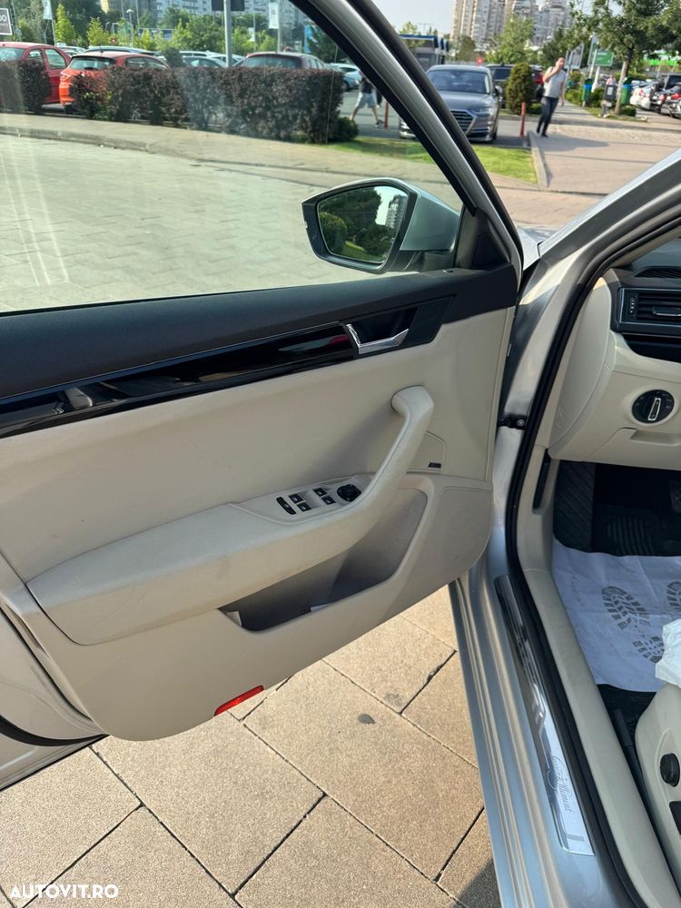 Skoda Superb 2.0 TDI DSG L&K - 5