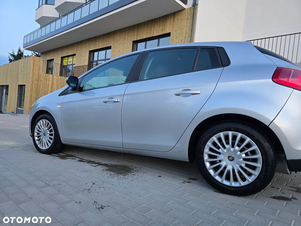 Fiat Bravo 1.4 T-JET 16V Dynamic - 22