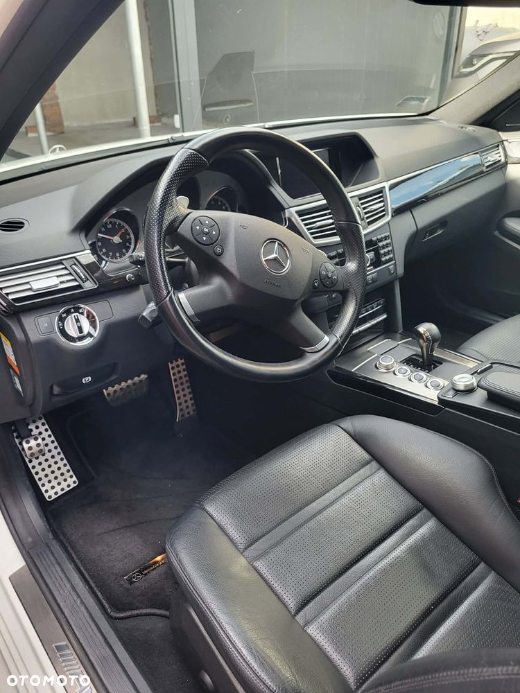 Mercedes-Benz Klasa E 63 AMG - 13