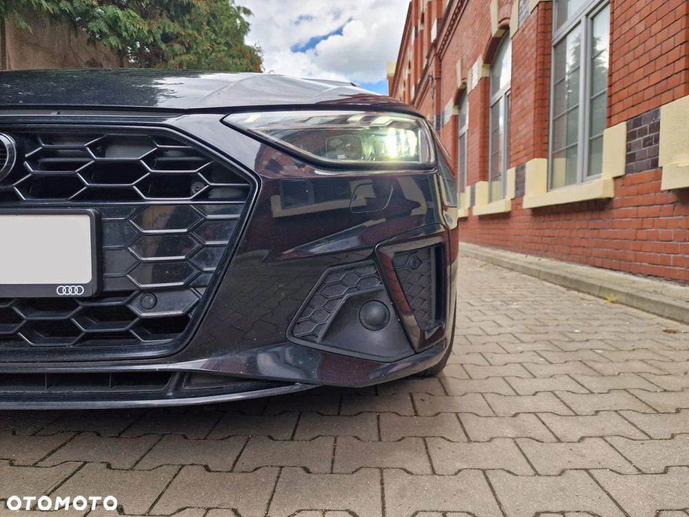Audi A4 Avant 40 TDI quattro S tronic S line - 13