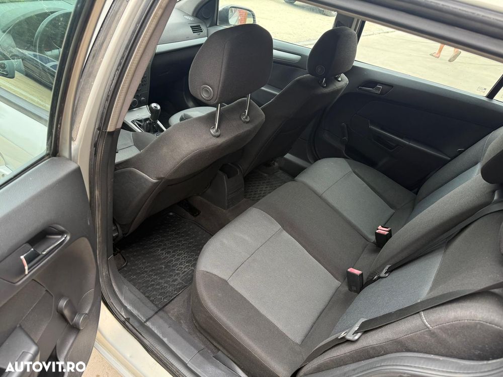 Opel Astra 1.7 CDTI - 16