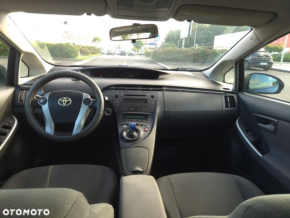 Toyota Prius - 18