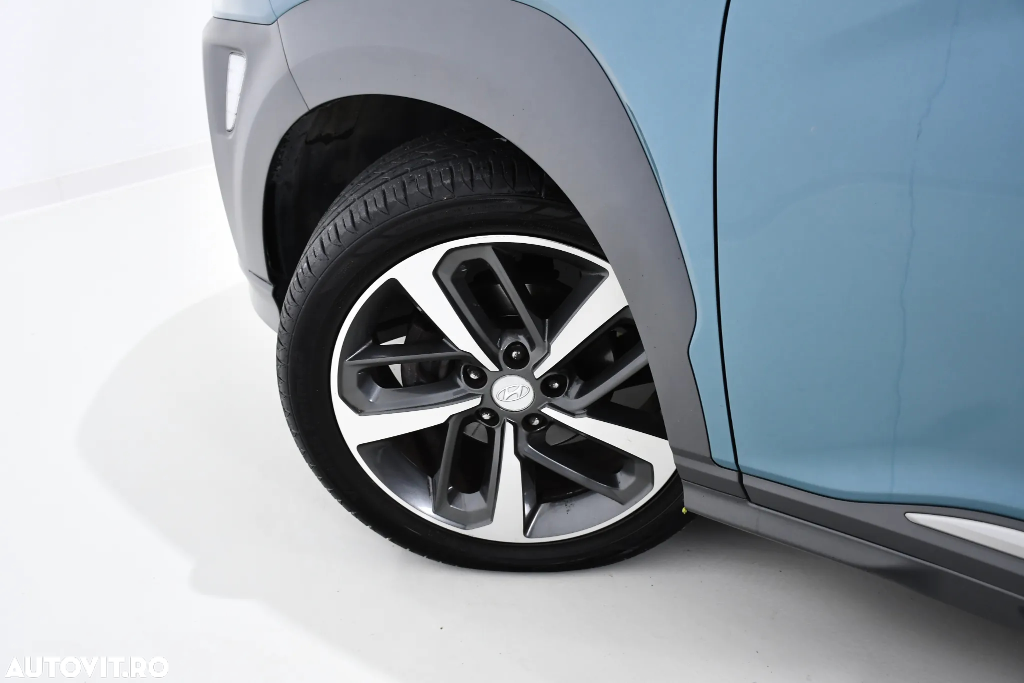 Hyundai KONA 1.6 CRDi DCT Premium - 26