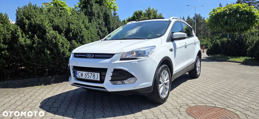 Ford Kuga 1.5 EcoBoost 2x4 Titanium - 2