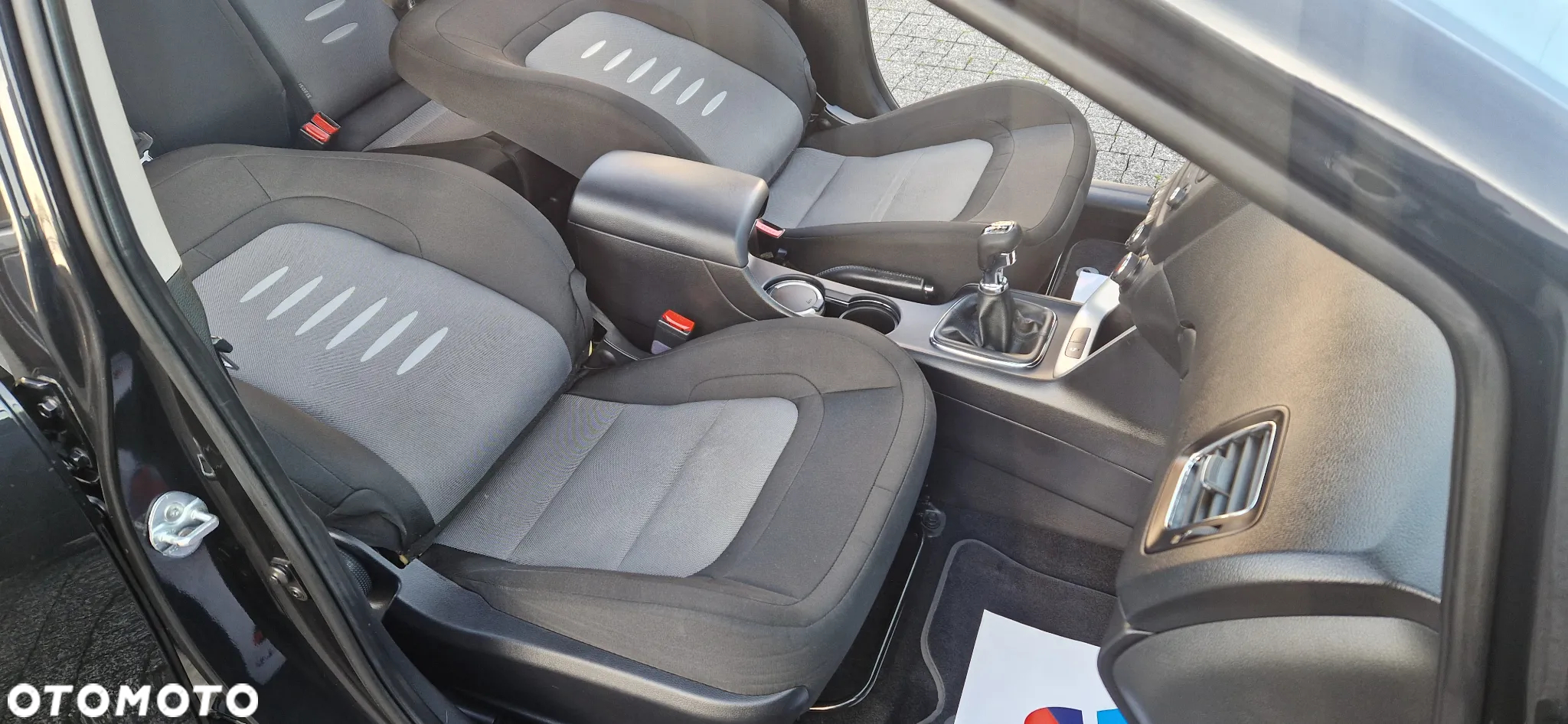 Kia Ceed 1.4 CVVT Dream Team Edition - 25