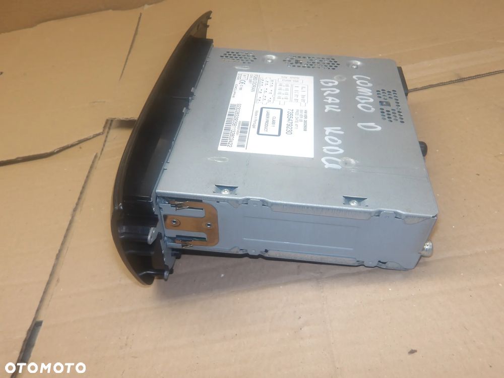 OPEL COMBO D 1.6D RADIO 7355479230 - 4