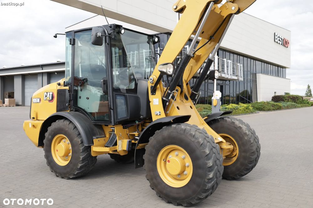 Caterpillar CAT 906M - 20