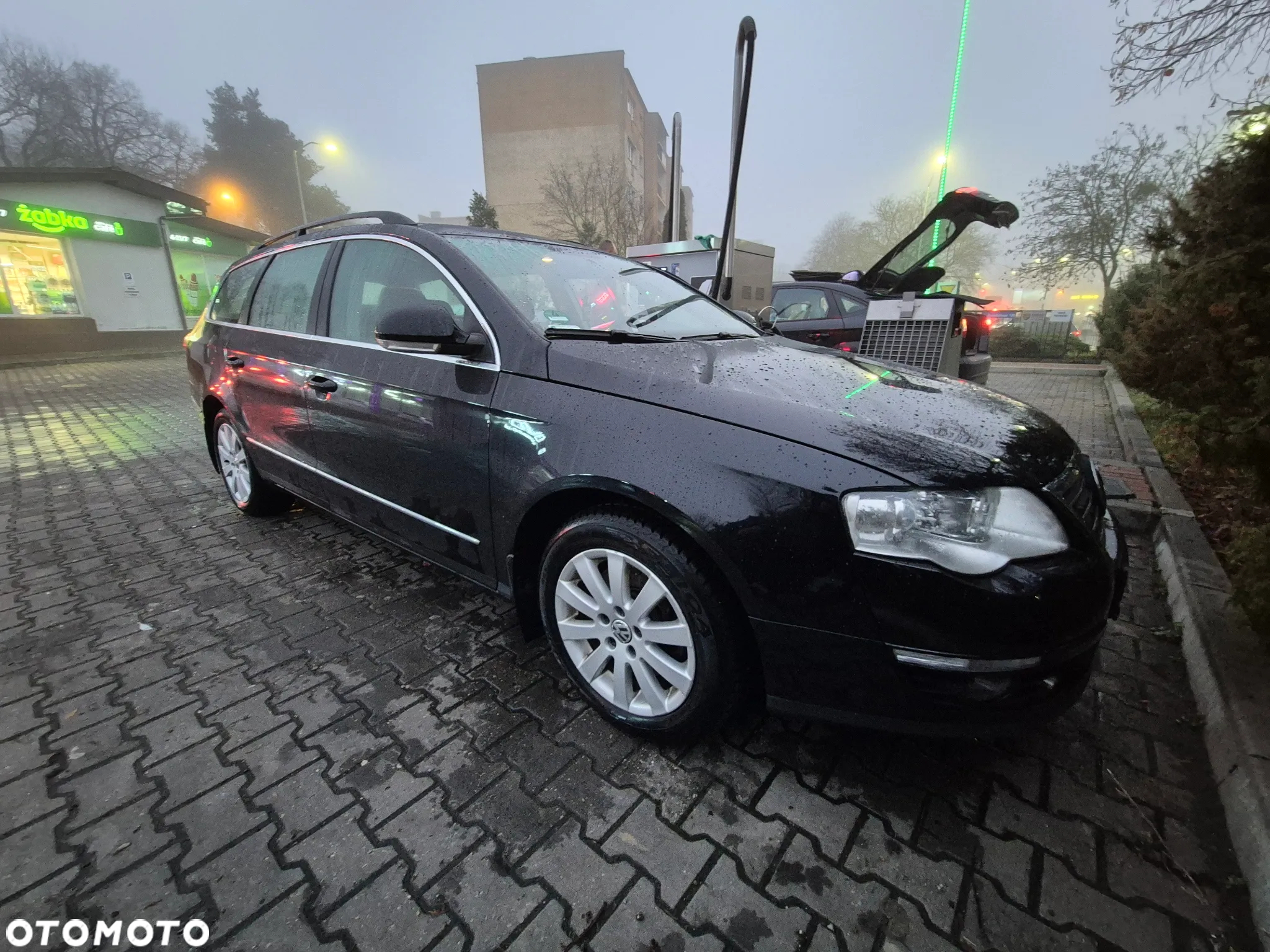 Volkswagen Passat - 2