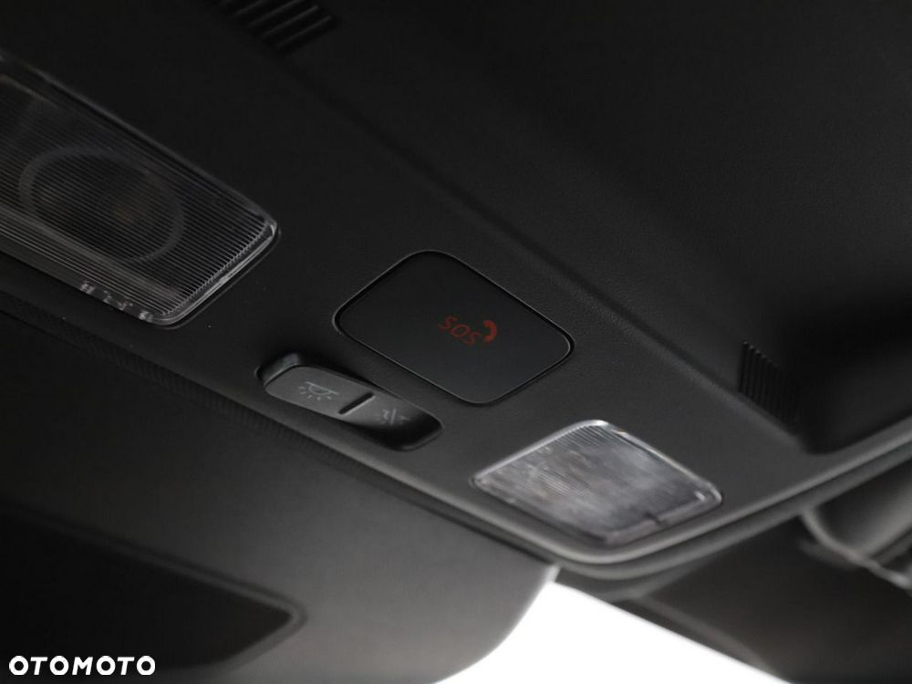 Ford Kuga - 37