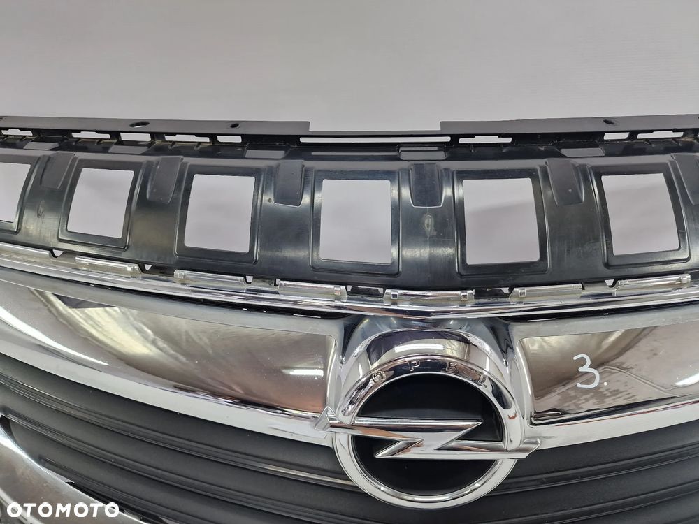 OPEL INSIGNIA A LIFT 13- ATRAPA / GRILL PRZEDNI PRZÓD , NR 13475242 , NR AUKCJI GR3 - 3