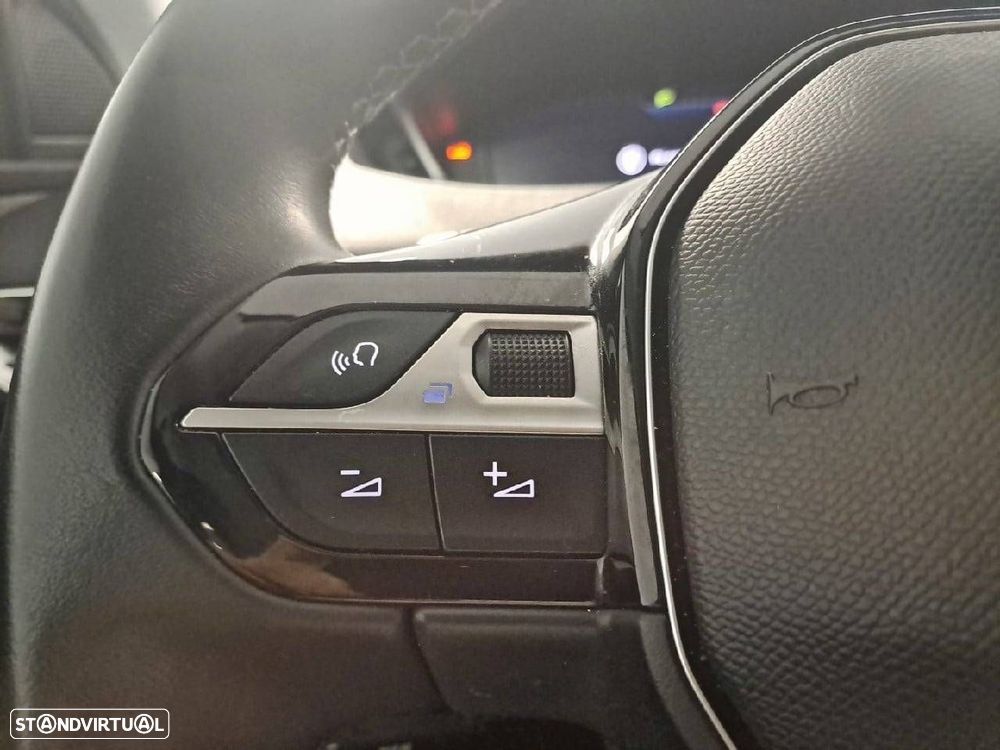 Peugeot 3008 1.5 BlueHDi Allure Pack EAT8 - 16