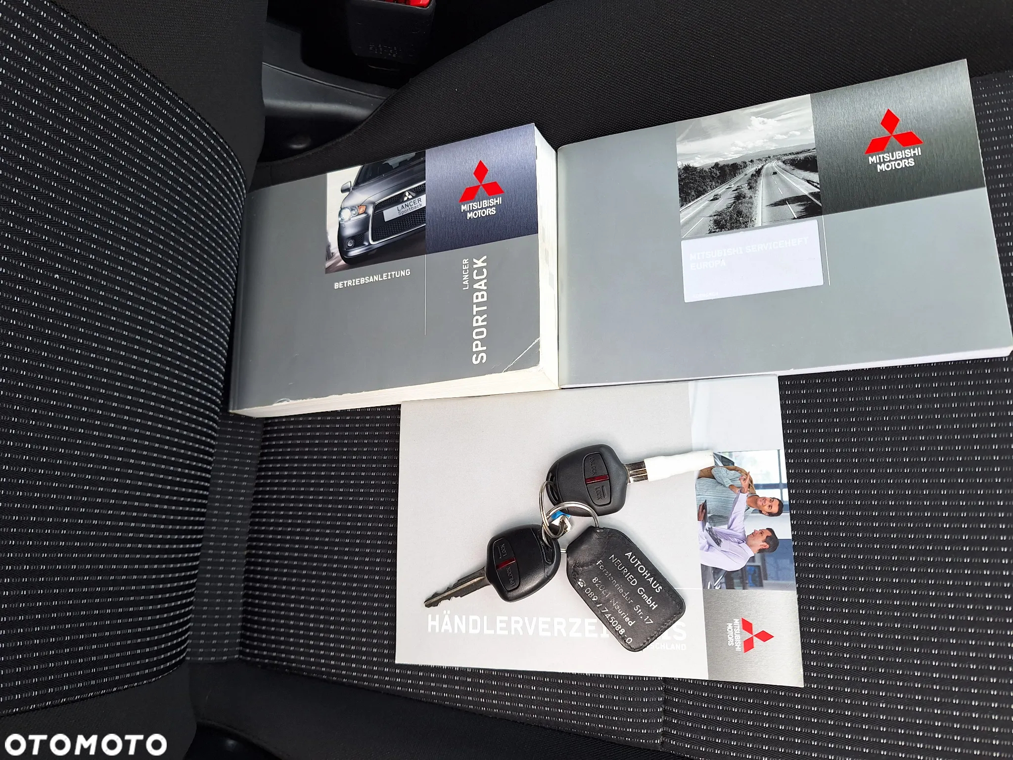 Mitsubishi Lancer 1.8 Intense - 32