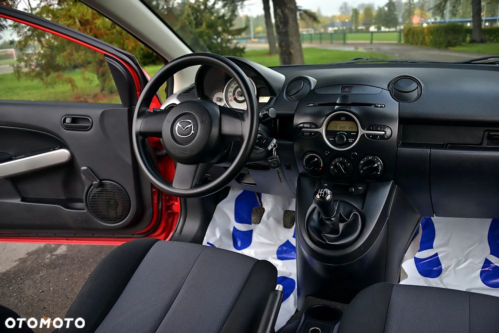 Mazda 2 - 7
