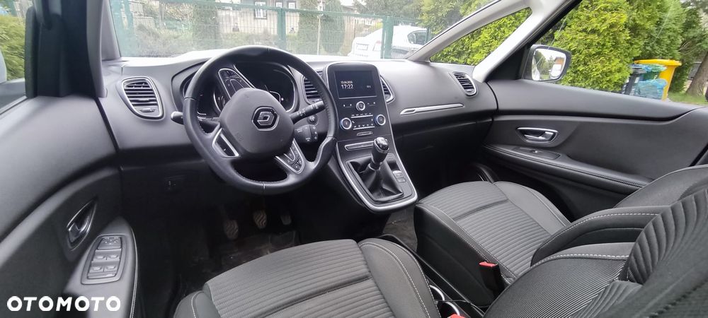 Renault Scenic 1.5 dCi Intens - 13