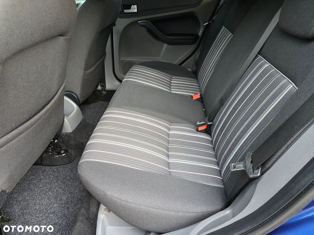 Ford Focus 1.6 16V Titanium - 26
