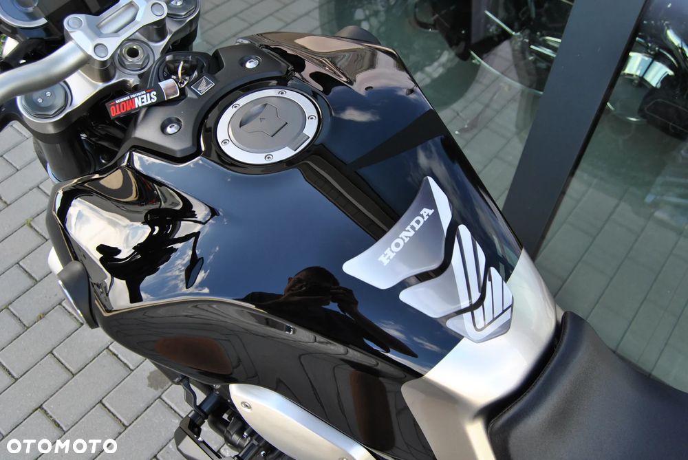 Honda CB - 28