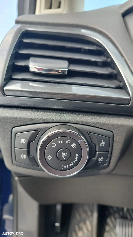 Ford Mondeo 2.0 TDCi Titanium - 24