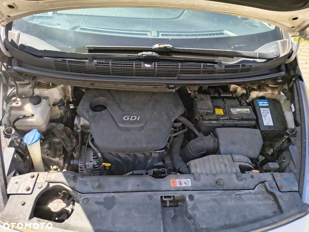 Kia Carens 1.6 GDI L EU6 - 21