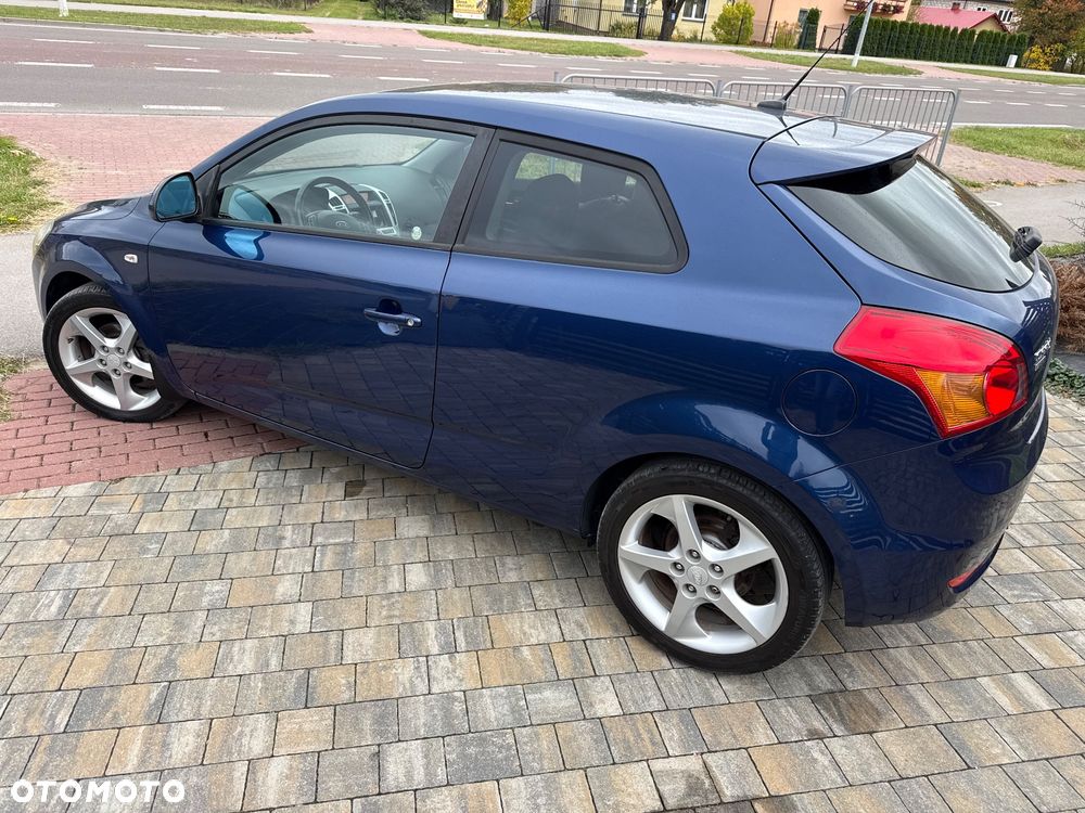 Kia Ceed 2.0 CVVT Spirit - 12