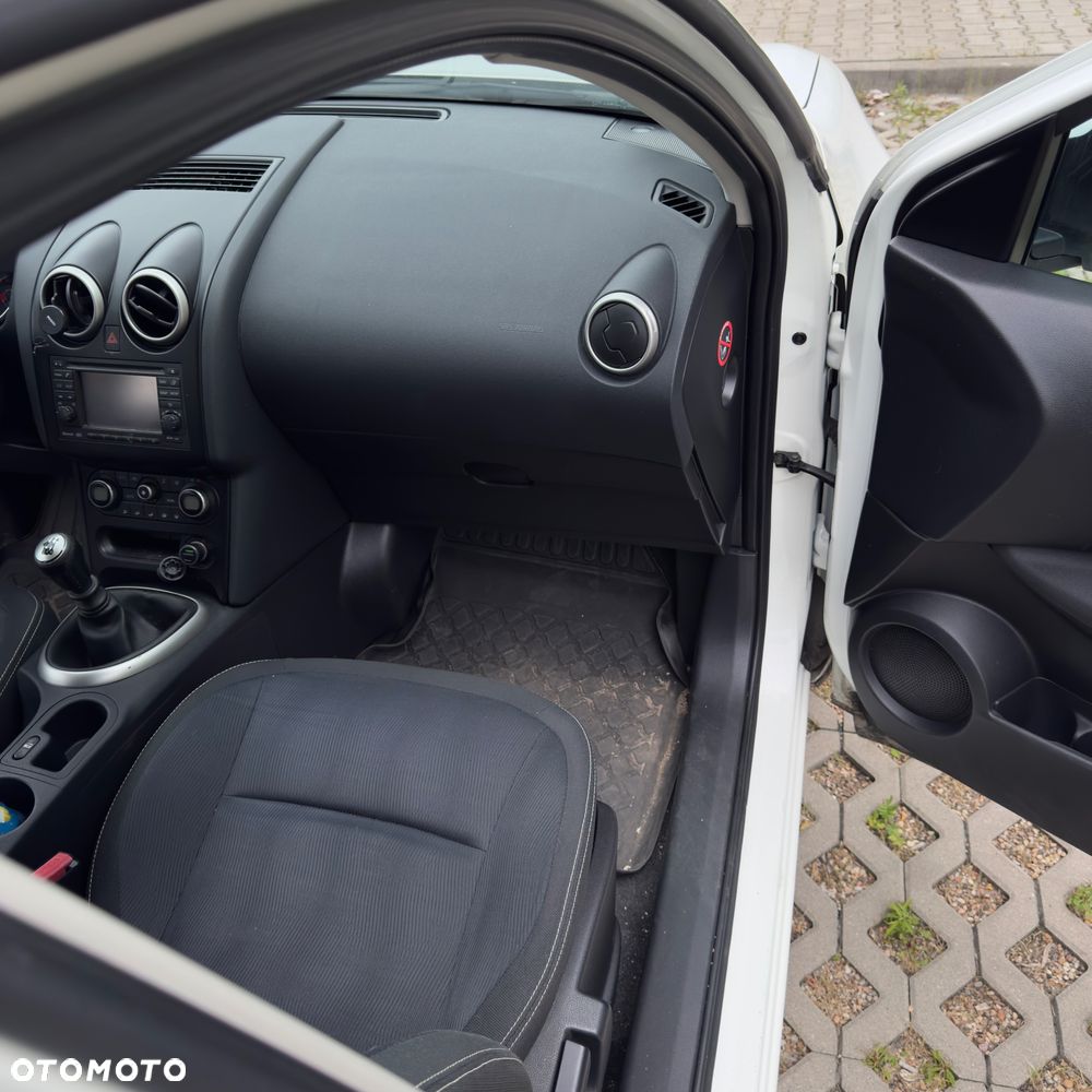 Nissan Qashqai - 11