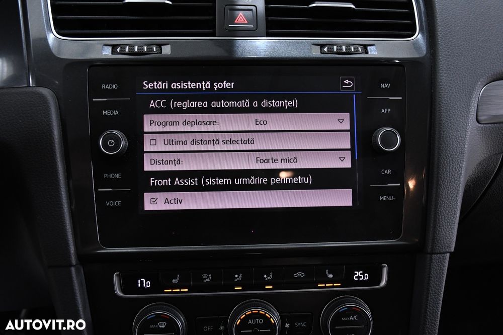 Volkswagen Golf - 9
