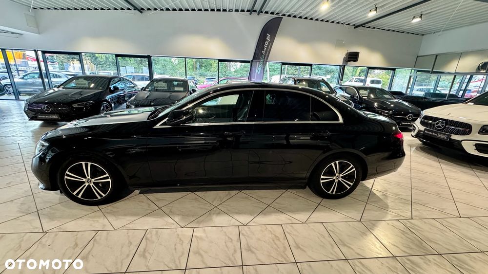 Mercedes-Benz E-Class 2022 photo 3