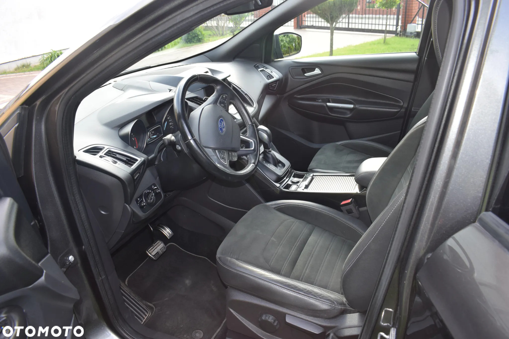 Ford Kuga 2.0 TDCi 4x4 ST-Line - 14