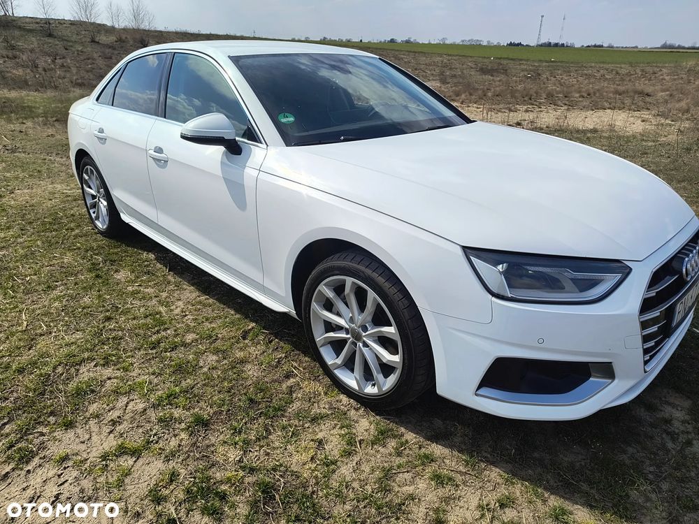 Audi A4 Limousine - 1