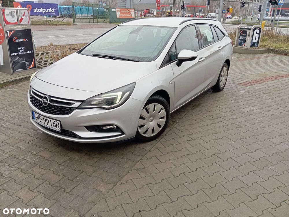 Opel Astra V 1.6 CDTI Dynamic S&S - 2