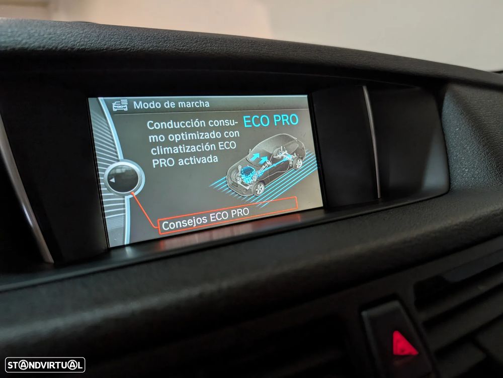 BMW X1 sDrive16d Sport Line - 26