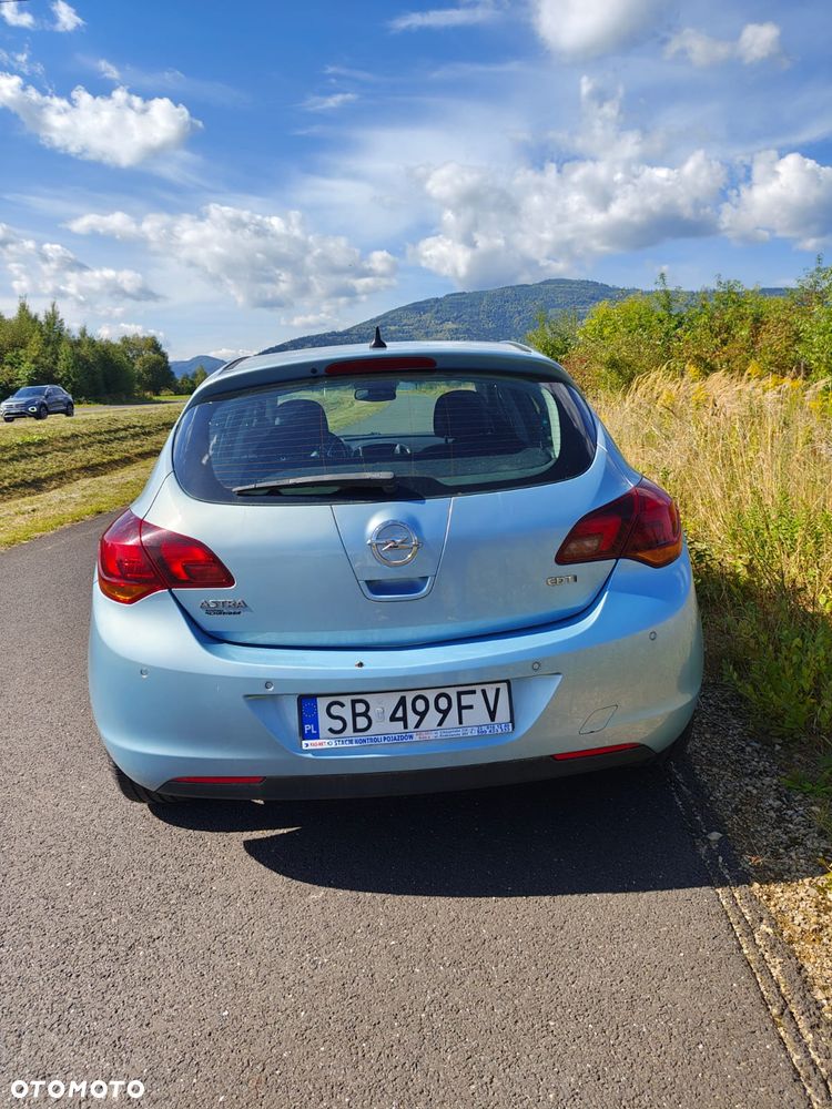 Opel Astra 1.7 CDTI DPF Cosmo - 5