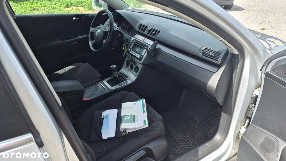 Volkswagen Passat 2.0 TDI Comfortline - 7