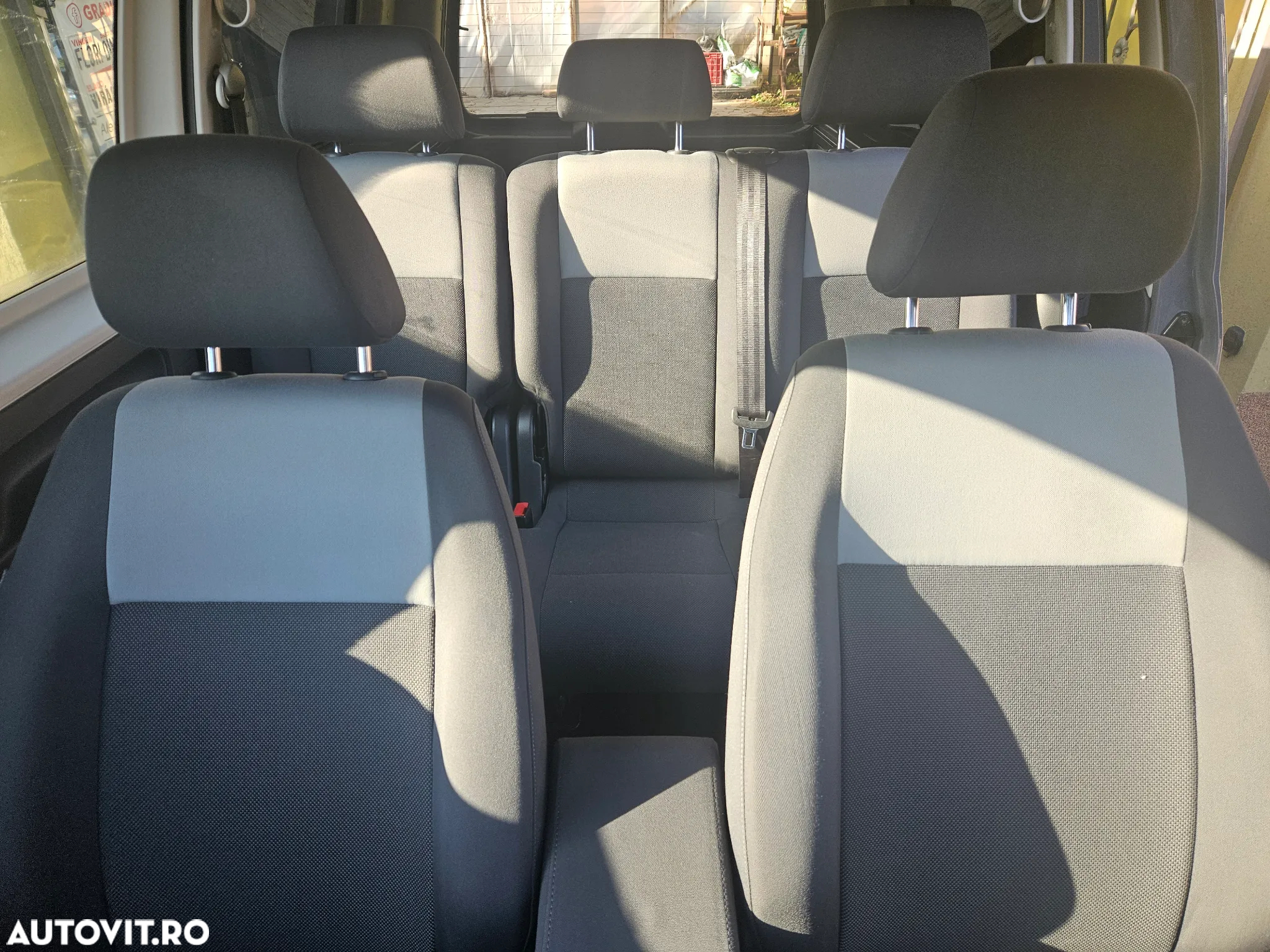 Volkswagen Caddy Maxi 2.0 TDI Comfortline - 10