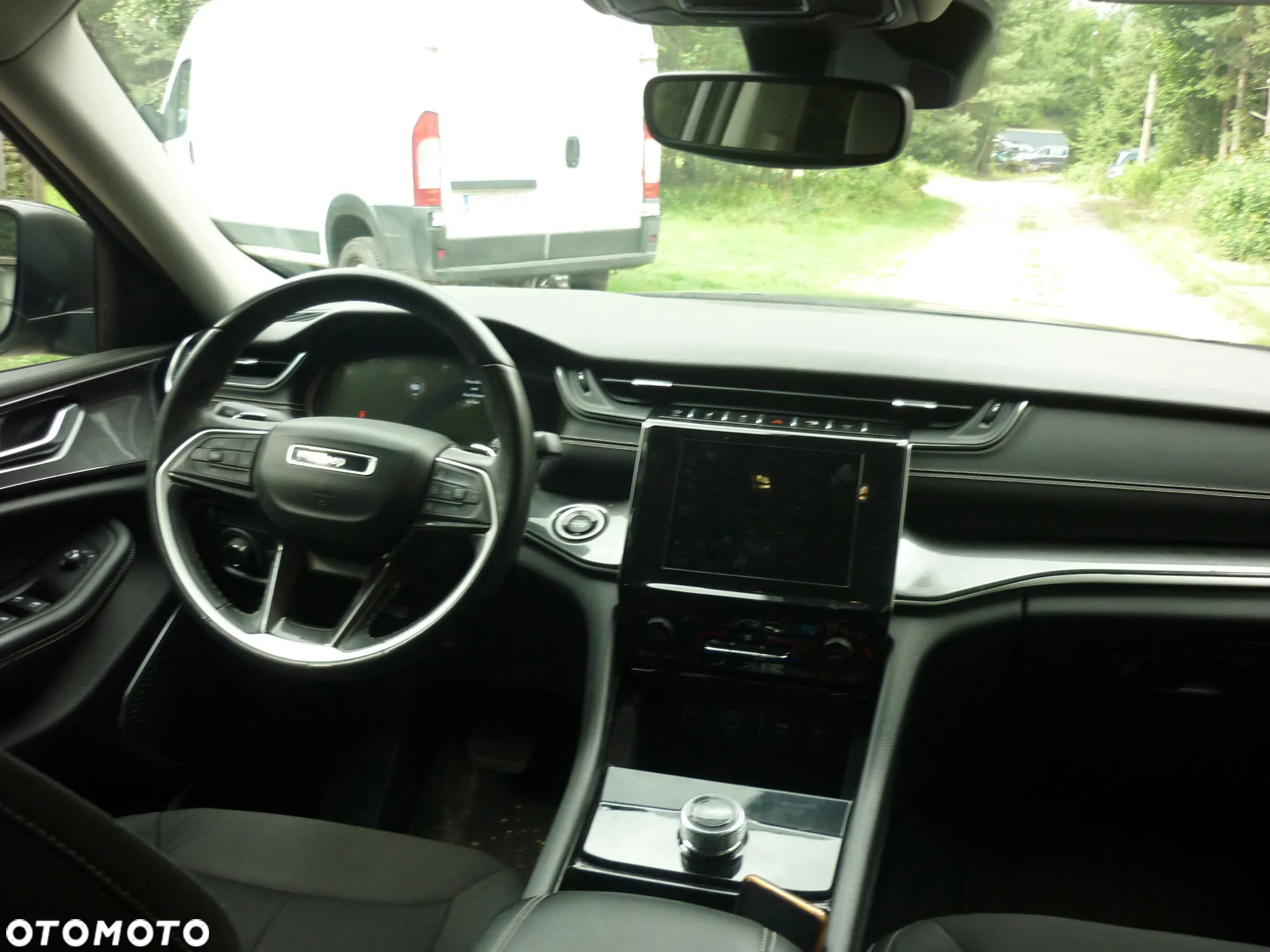 Jeep Grand Cherokee - 10