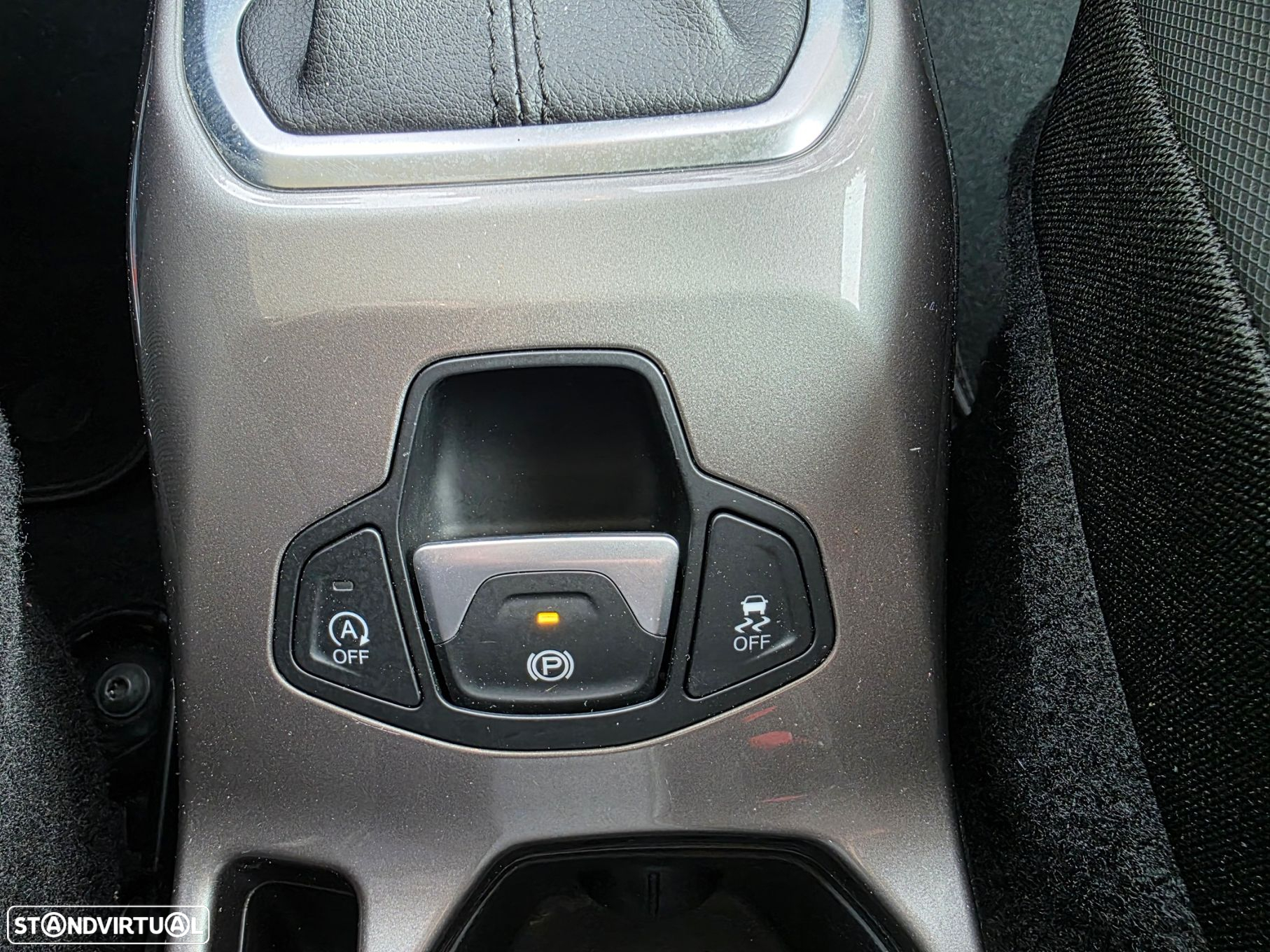 Jeep Renegade 1.3 T Limited S DCT - 17