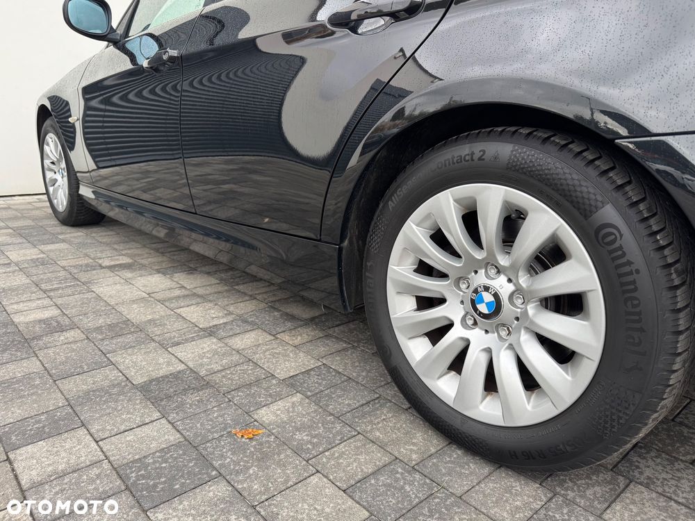 BMW Seria 3 318d Touring - 39