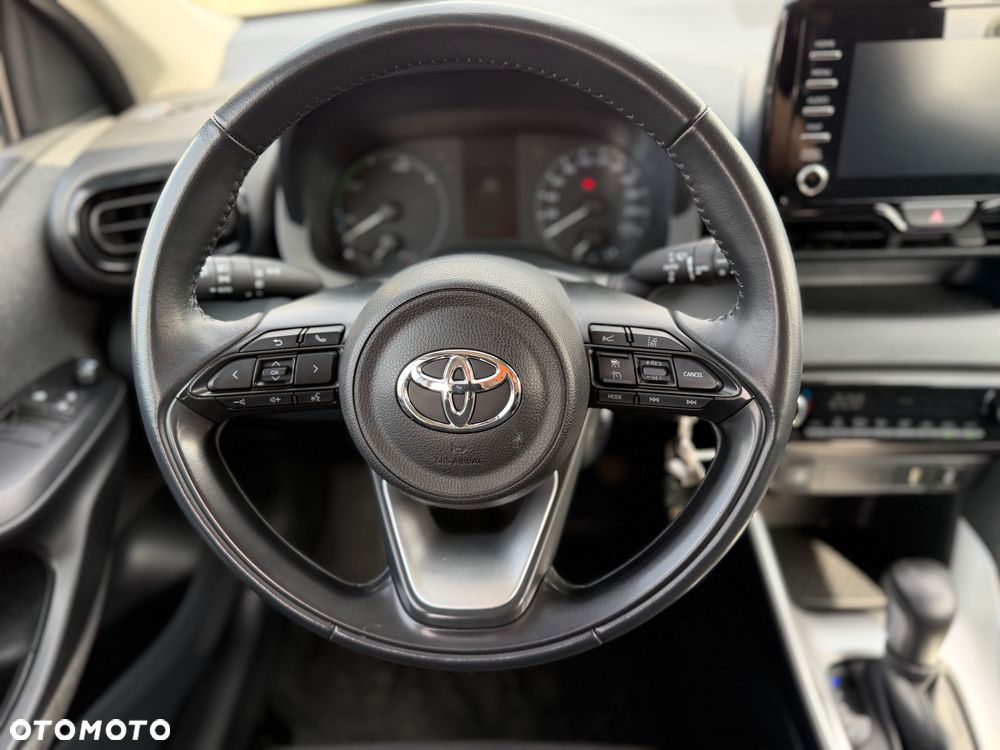Toyota Yaris Hybrid 100 Premium EU6 - 12