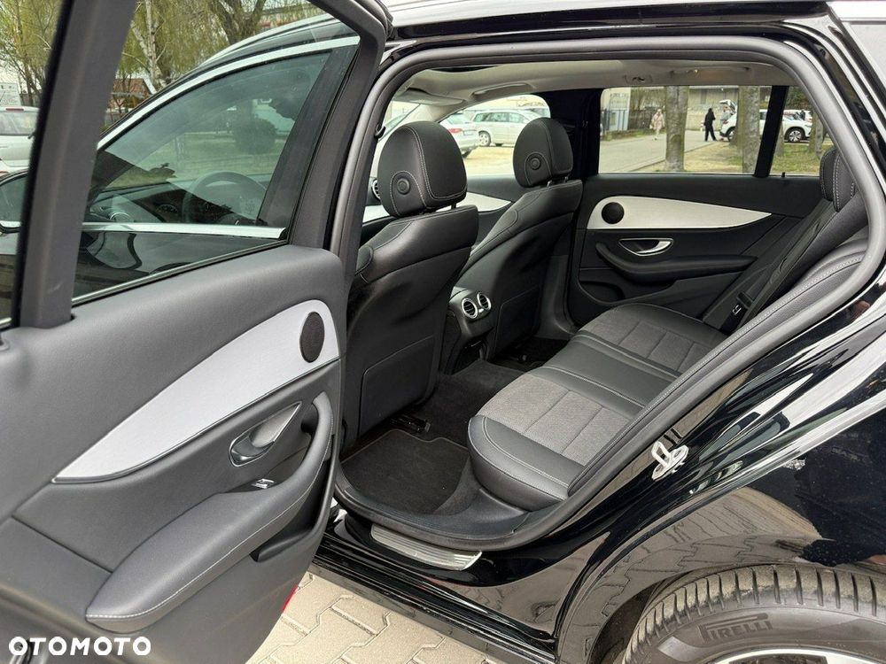 Mercedes-Benz Klasa E - 22