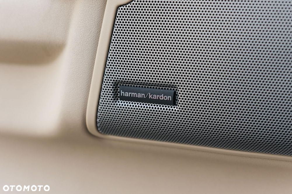 Land Rover Discovery - 26
