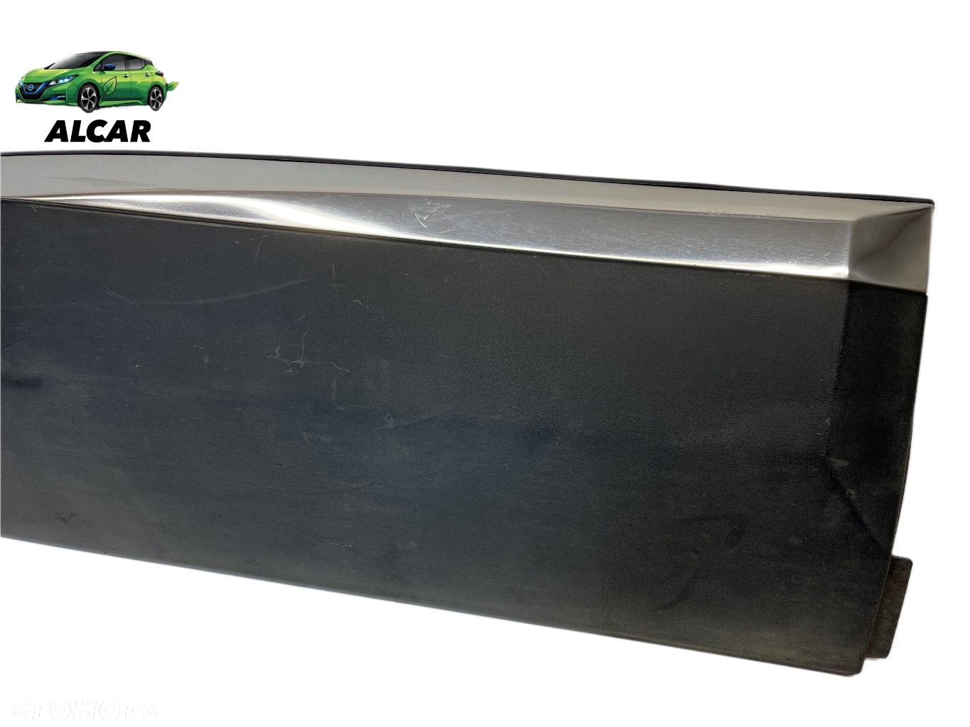 LISTWA DRZWI PRAWY TYŁ PEUGEOT 5008 9814134077 - 2