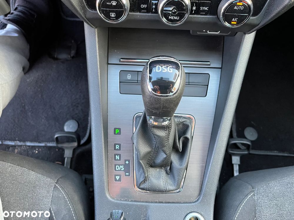 Skoda Octavia 1.6 TDI Style DSG - 12