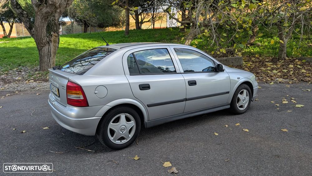 Opel Astra 1.4 Elegance - 2