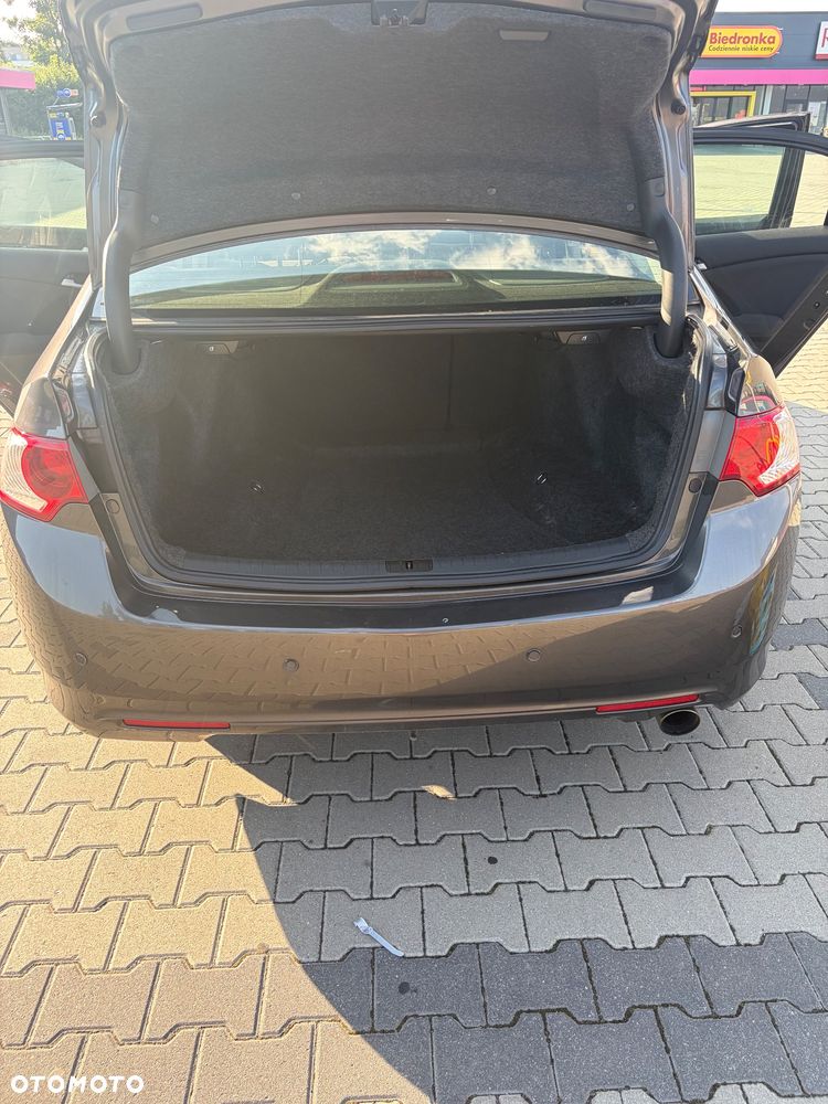 Honda Accord 2.0 Comfort - 14