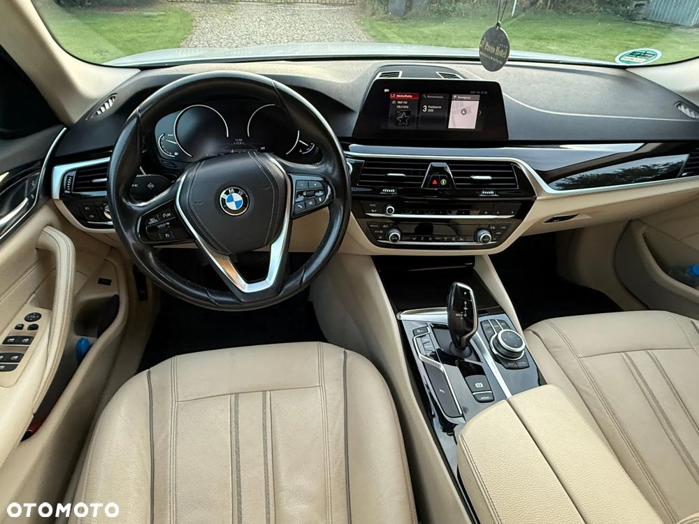 BMW Seria 5 520d - 18